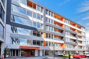 Spacious Mt Eden Apartment