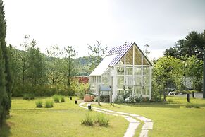 Eden Paradise Hotel