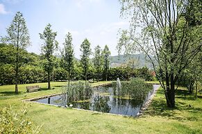 Eden Paradise Hotel