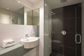 Panorama Terrace Apartments, Element Escapes