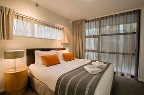 Panorama Terrace Apartments, Element Escapes