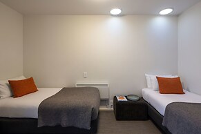 Panorama Terrace Apartments, Element Escapes