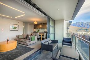 Panorama Terrace Apartments, Element Escapes