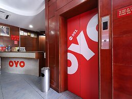 OYO 991 Mayfair Hotel