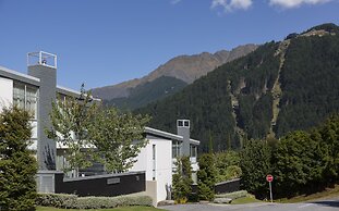 Kent Street Apartments Element Escapes