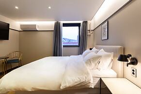 Browndot Hotel Centum