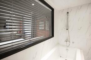 Browndot Hotel Centum