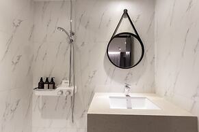 Browndot Hotel Centum