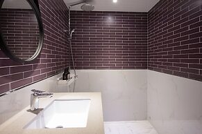 Browndot Hotel Centum