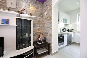 Luxury house with pool near the sea