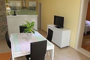 Luxury house with pool near the sea