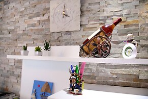 Luxury house with pool near the sea