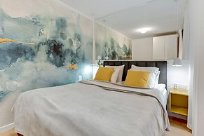 Boutique Residence - Old Town Riverside