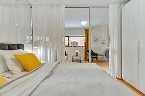 Boutique Residence - Old Town Riverside