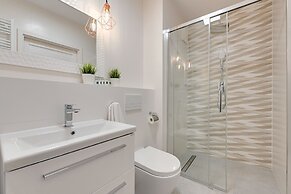 Boutique Residence - Old Town Riverside