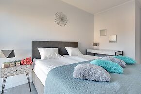 Boutique Residence - Old Town Riverside