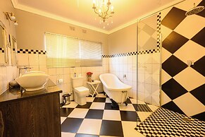 Graceland Guest House