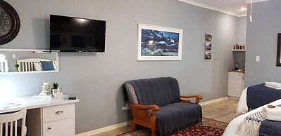 Graceland Guest House