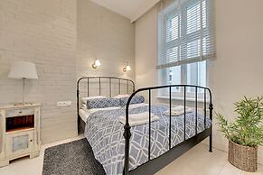 Lion Apartments - Scandi Love III