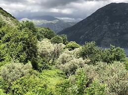 Two Bedroom Apartment With Amazing Views