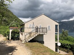 Two Bedroom Apartment With Amazing Views