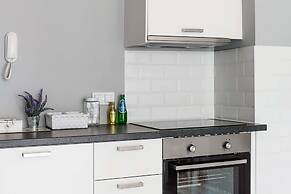 Warszawa-Wlochy Brilliant Apartment