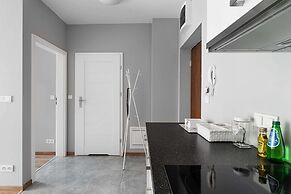 Warszawa-Wlochy Brilliant Apartment