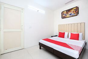 OYO 24630 Perfect Home Stay