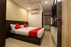 OYO 14194 Hotel Deccan Lodging and Boarding