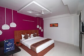OYO 16168 Maira Grand
