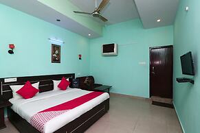 OYO 16905 The Rohtak Hyatt