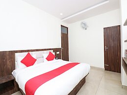 OYO 28246 Rohtak Residency