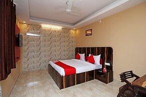 OYO Flagship 16602 NIT Faridabad