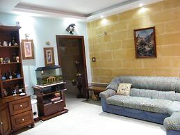 Nocturne Family House