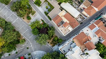 Kyria Boutique House