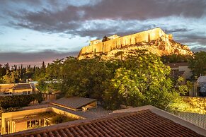 Kyria Boutique House