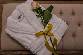 Kyria Boutique House