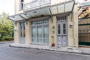 Kyria Boutique House