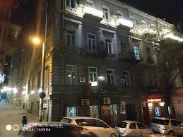 Griboedov Hostel & Suites