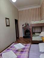 Griboedov Hostel & Suites