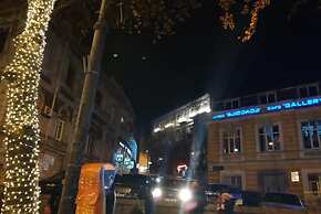 Griboedov Hostel & Suites