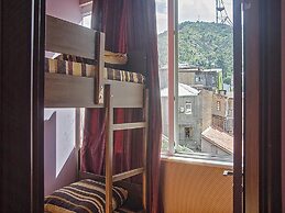 Griboedov Hostel & Suites