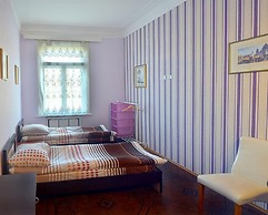 Griboedov Hostel & Suites