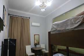 Griboedov Hostel & Suites