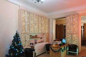 Griboedov Hostel & Suites