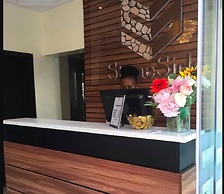 Stoneside Hotel and Apartments