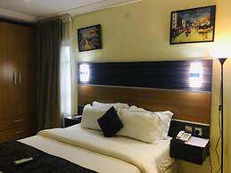 Stoneside Hotel and Apartments