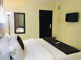 Stoneside Hotel and Apartments