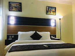 Stoneside Hotel and Apartments