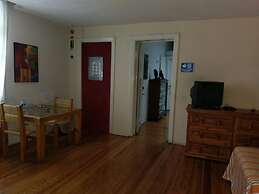 Anys Bed and Breakfast